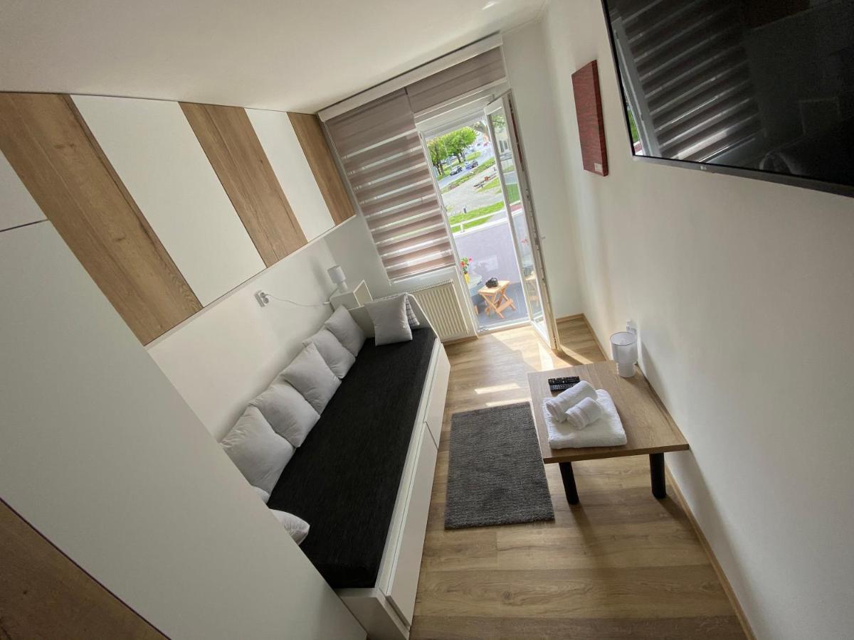 Apartman Edita 빌로비티카 외부 사진