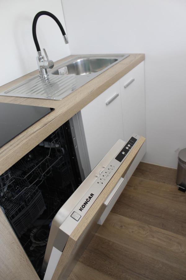 Apartman Edita 빌로비티카 외부 사진